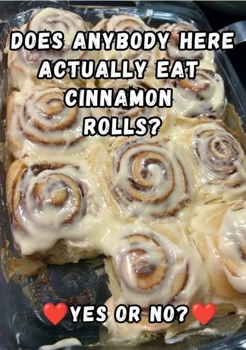 Oreo Stuffed Cinnamon Rolls