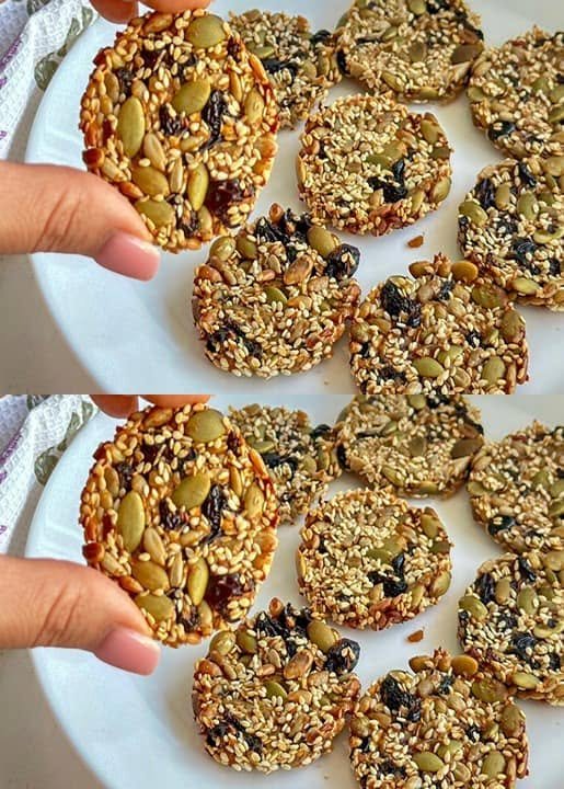 Just an Apple and Seeds: The Perfect Snack for Energy and Weight Management! No Sugar Added